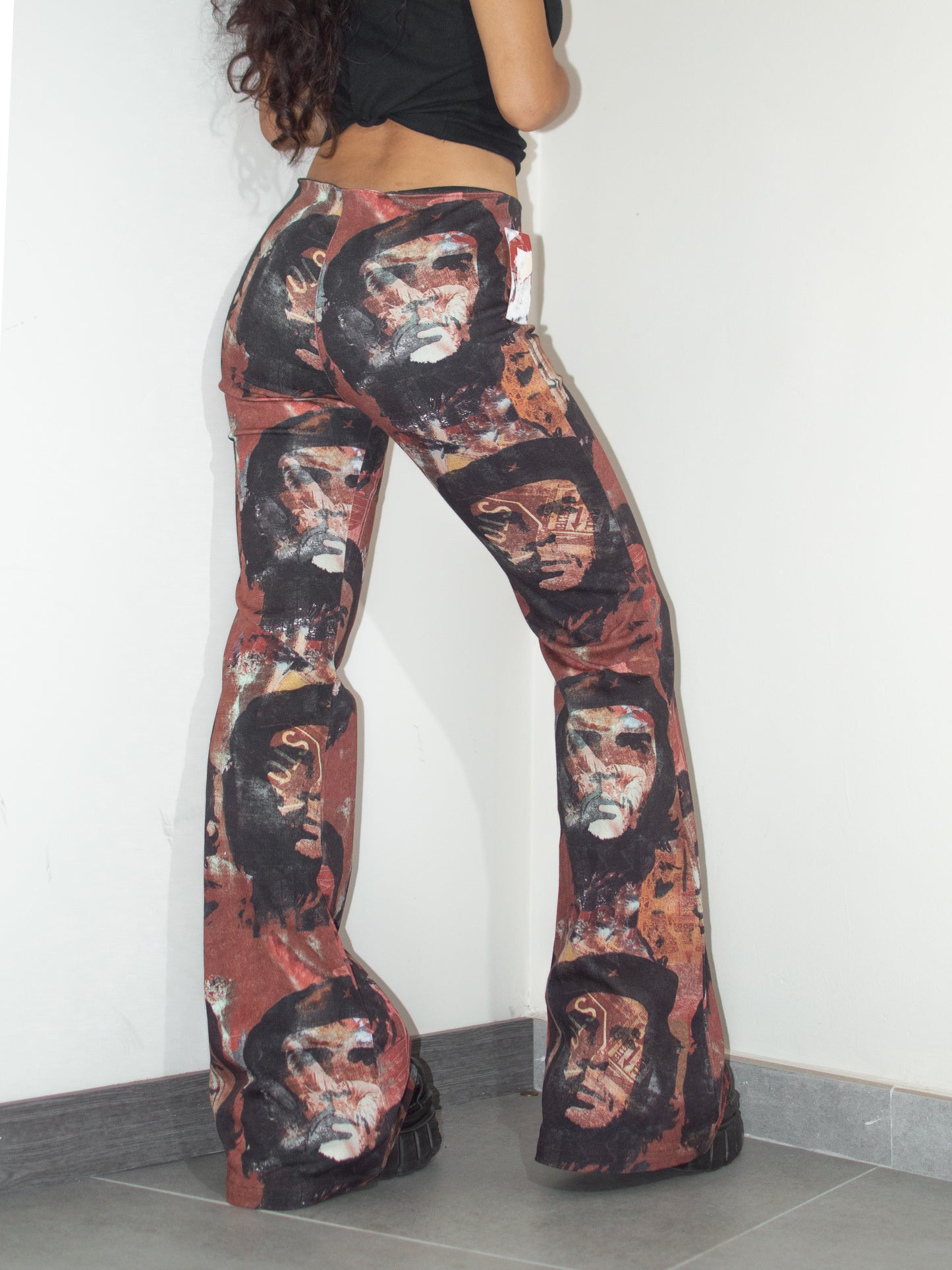 Vintage 2000s Collectible Che Guevara All Over Graphic Print Flared Jeans with Belt - Size L