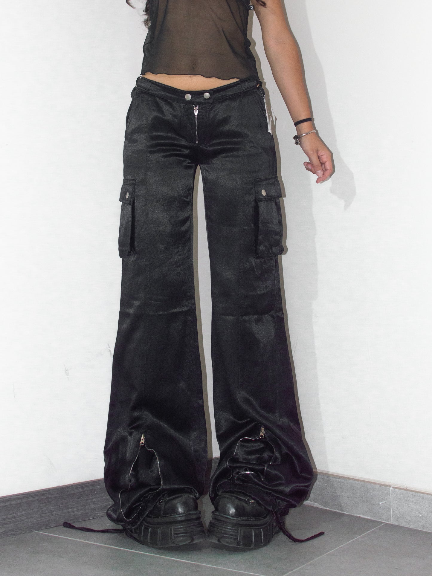 Vintage Y2k Grunge Black Wide Leg Drawstring and Zipper Details Flowy Trousers - Size L