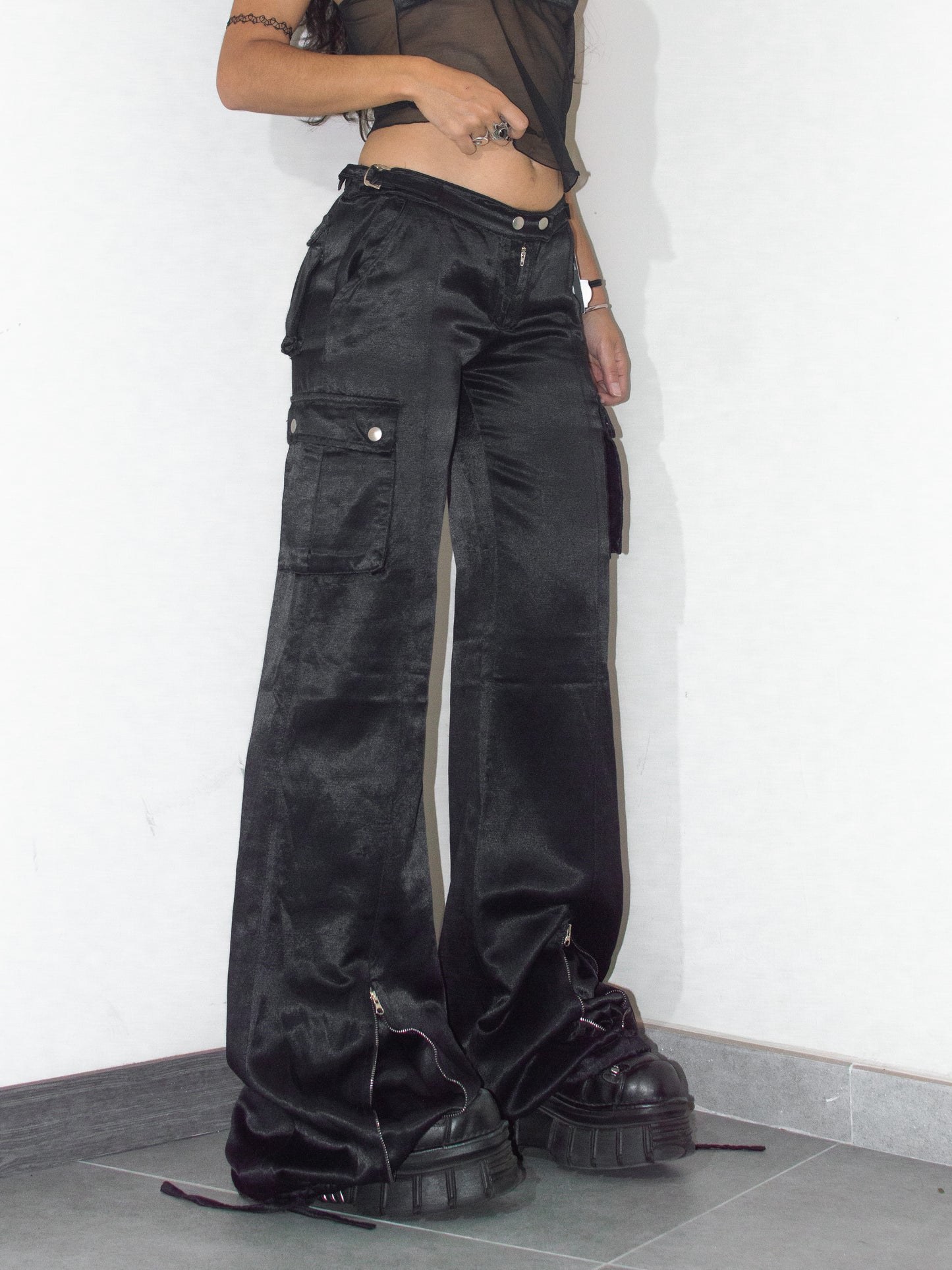 Vintage Y2k Grunge Black Wide Leg Drawstring and Zipper Details Flowy Trousers - Size L