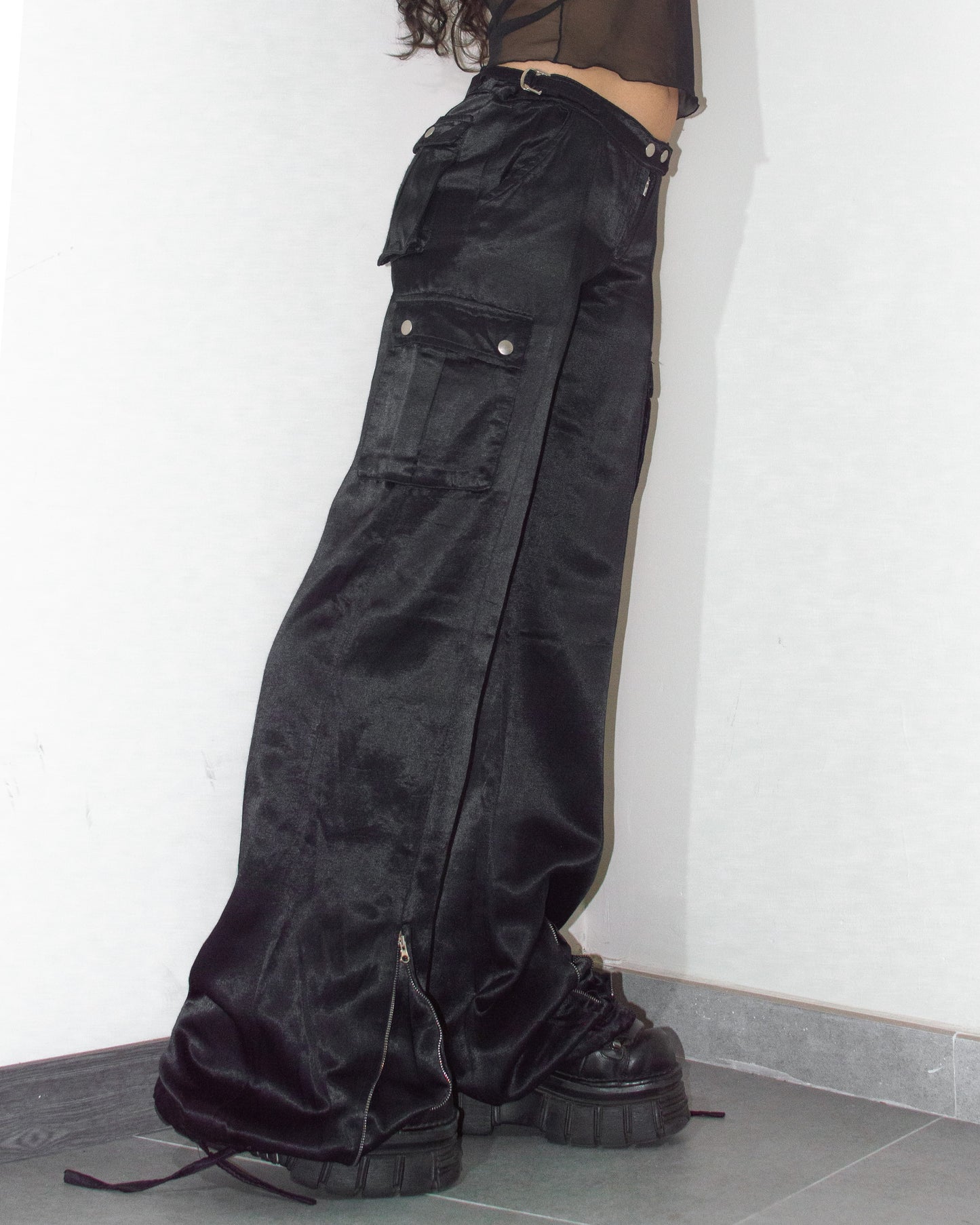 Vintage Y2k Grunge Black Wide Leg Drawstring and Zipper Details Flowy Trousers - Size L