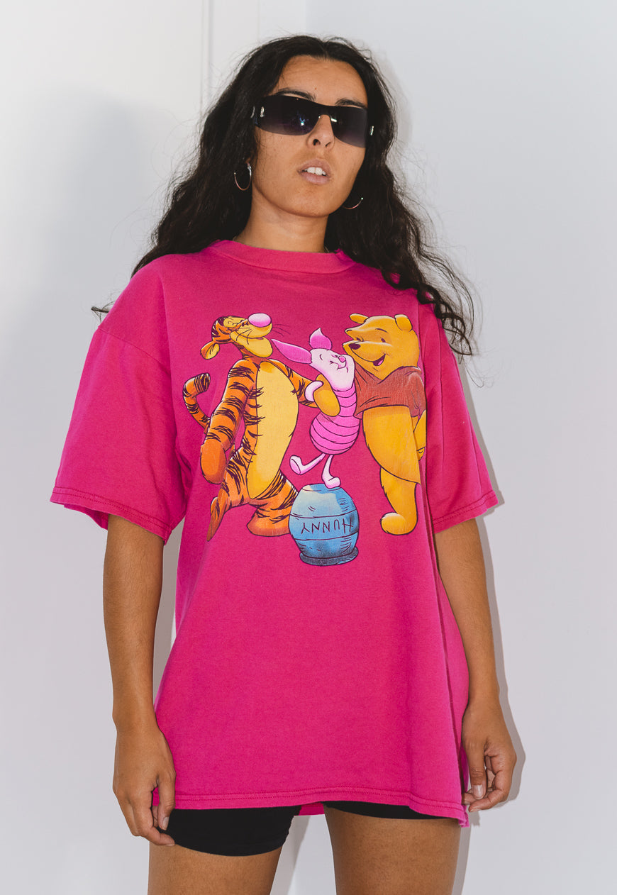 Vintage 90s Winnie the pooh Disney Cartoon Tshirt