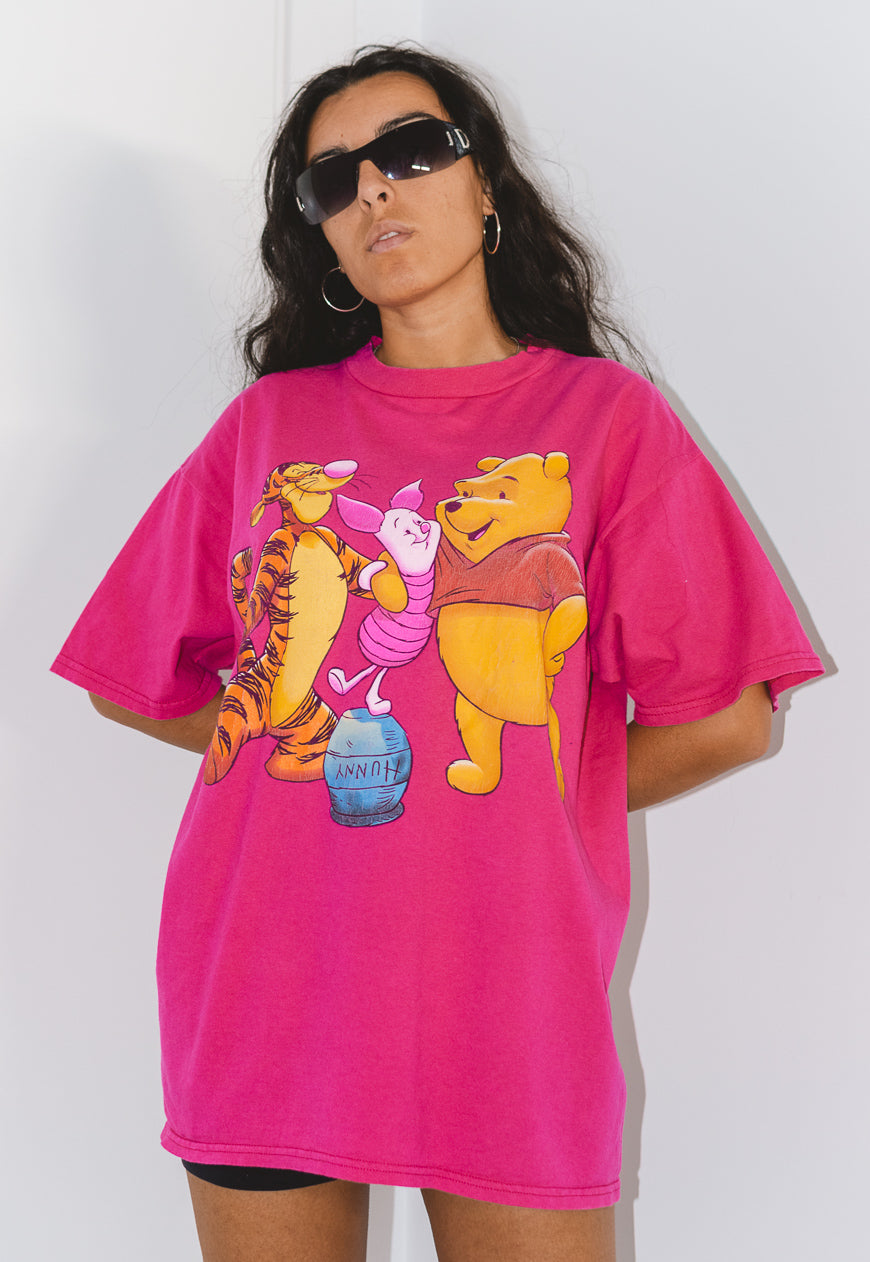 Vintage 90s Winnie the pooh Disney Cartoon Tshirt